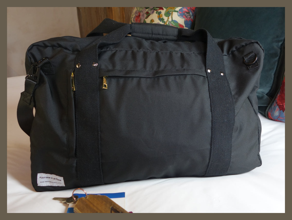 Utility weekend travel bag made from 100 recycled plastic Flotsam